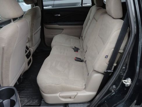 Used 2019 Honda Pilot LX image 15