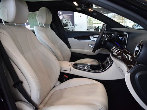 Used 2023 Mercedes-Benz E 350 4MATIC Sedan image 27