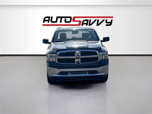 Used 2022 RAM 1500 Classic SLT image 2