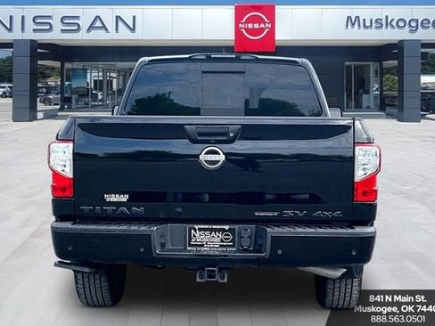 Used 2024 Nissan Titan SV w/ SV Convenience Package AWD/4WD image 6