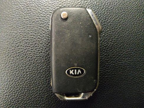 Used 2019 Kia Forte LXS image 32