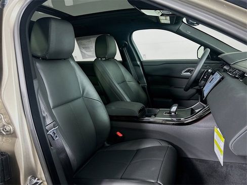 New 2026 Land Rover Range Rover Velar Dynamic SE image 27