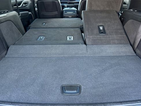 Used 2023 Cadillac Escalade Sport image 17