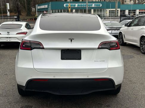 Used 2020 Tesla Model Y Long Range image 4
