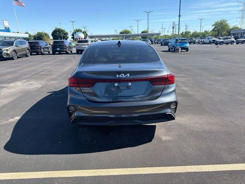 Used 2022 Kia Forte LXS FWD image 3