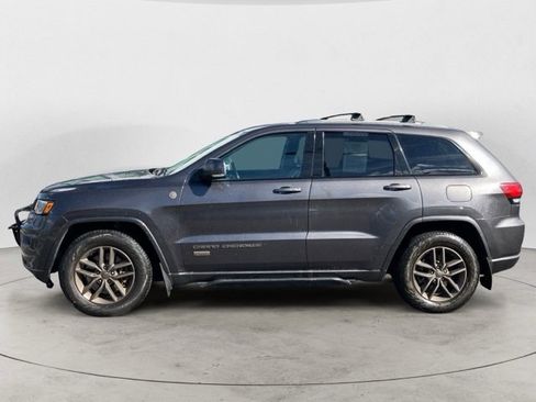 Used 2016 Jeep Grand Cherokee Limited 75th Anniversary image 5