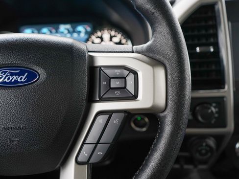 Used 2018 Ford F150 Lariat w/ Equipment Group 502A Luxury AWD/4WD image 24