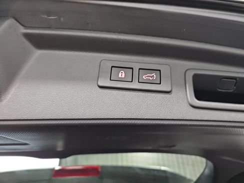 Used 2022 Subaru Forester Premium AWD/4WD image 13