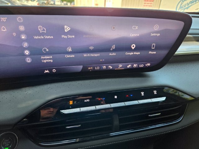 Used 2025 Buick Enclave Avenir w/ Trailering Package, 5000 lbs. FWD image 27