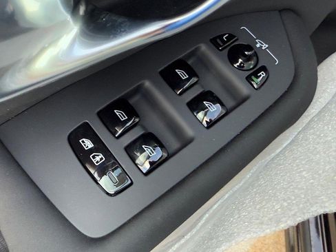 New 2026 Volvo XC90 B6 Plus w/ Protection Package Premier image 10