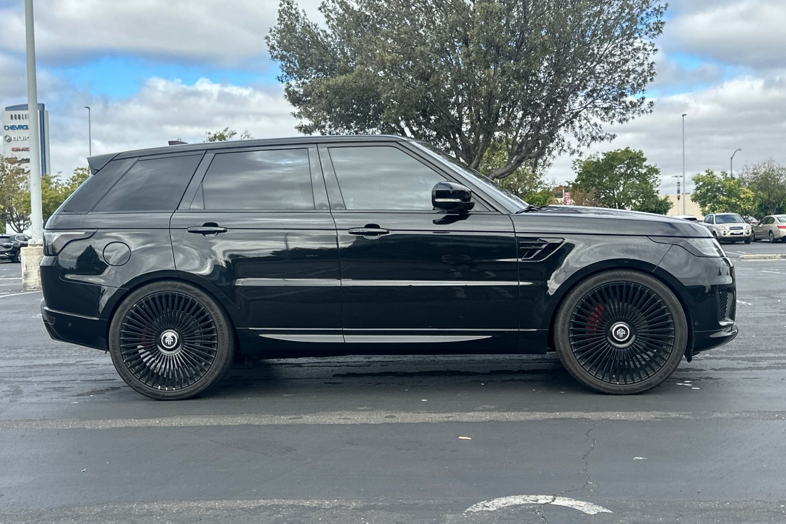 Used 2022 Land Rover Range Rover Sport HST AWD/4WD image 3