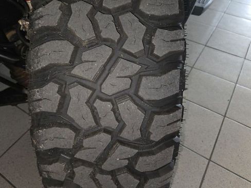Used 2025 Chevrolet Silverado 2500 LT AWD/4WD image 25