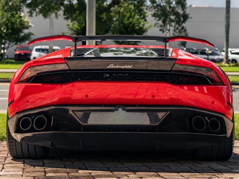 Used 2016 Lamborghini Huracan LP 610-4 AWD/4WD image 4