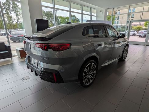 New 2026 BMW X2 xDrive28i w/ Technology Package image 3