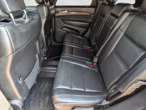 Used 2018 Jeep Grand Cherokee Overland AWD/4WD image 18