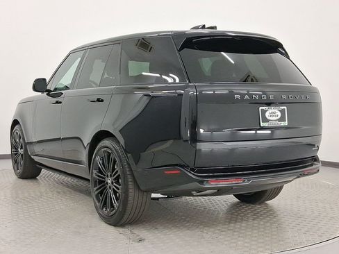 New 2025 Land Rover Range Rover SE image 3