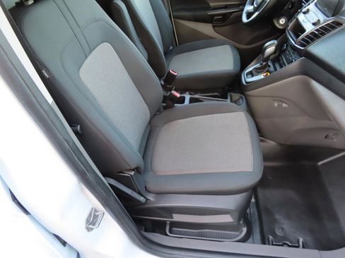 Used 2020 Ford Transit Connect XL image 22