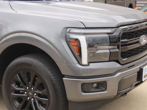 Used 2025 Ford F150 Lariat w/ Equipment Group 501A Mid AWD/4WD image 6
