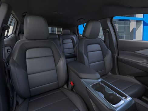 New 2025 Chevrolet Equinox EV LT image 40