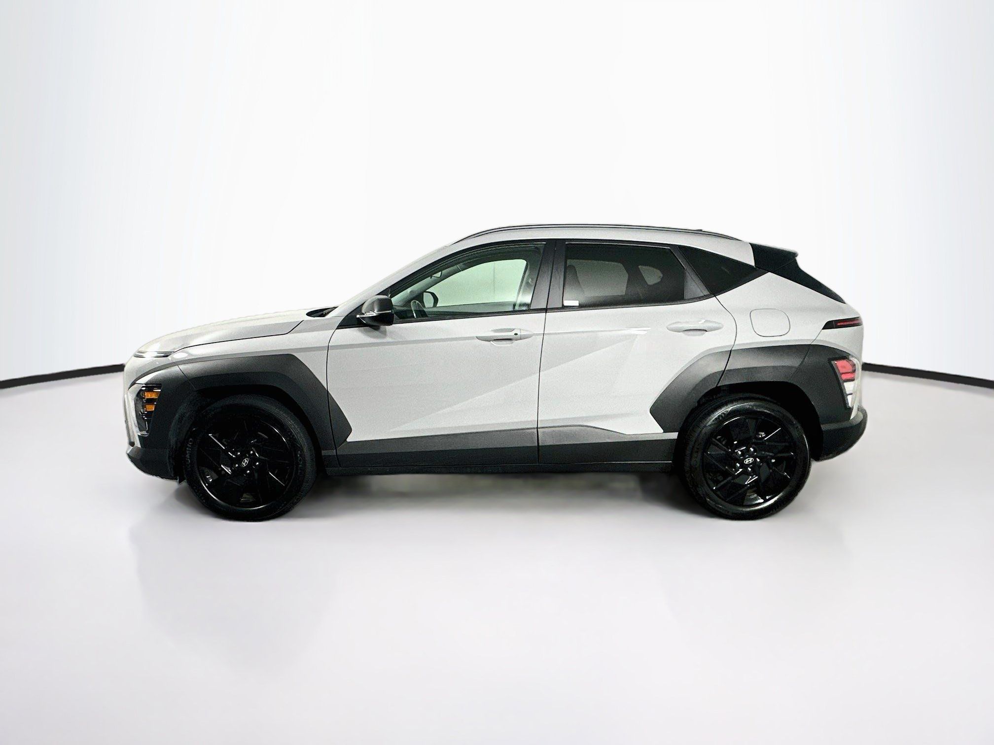 Used 2026 Hyundai Kona SEL Sport FWD image 4