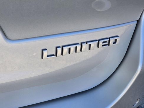 New 2025 Jeep Grand Cherokee L Limited w/ Trailer Tow Package image 37