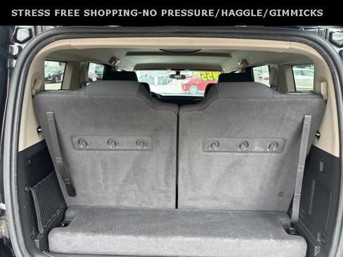 Used 2010 Jeep Commander Sport image 5