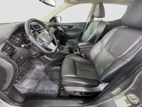 Used 2022 Nissan Rogue Sport SL w/ Premium Package image 21