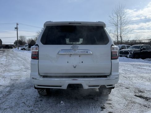 Used 2018 Toyota 4Runner Limited image 4