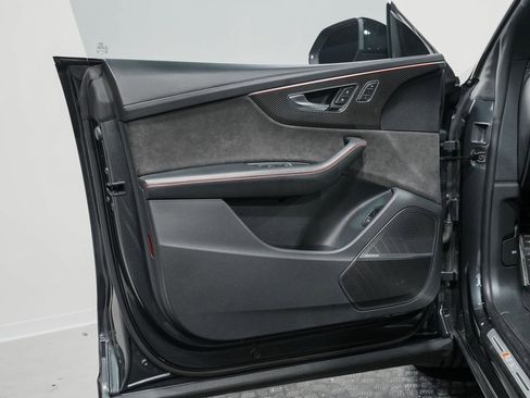 Used 2021 Audi RS Q8 image 11