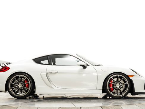 Used 2016 Porsche Cayman GT4 image 43