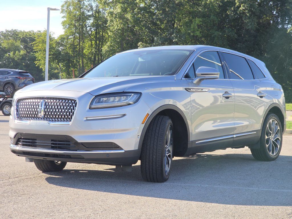 Used 2023 Lincoln Nautilus Reserve w/ Equipment Group 201A AWD/4WD image 5