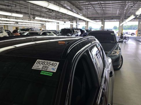 Used 2024 Volvo XC40 Recharge Core RWD image 8