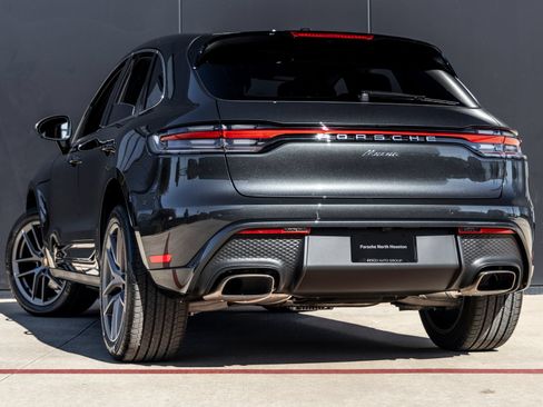 Certified 2026 Porsche Macan AWD/4WD image 3