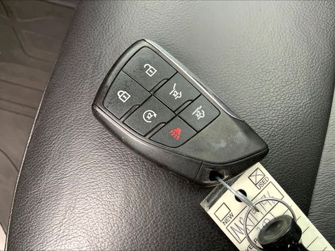 Used 2021 Chevrolet Tahoe Z71 w/ Z71 Signature Package image 29