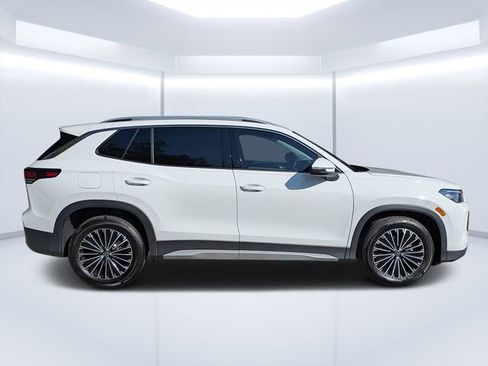 New 2026 Volkswagen Tiguan S FWD image 2