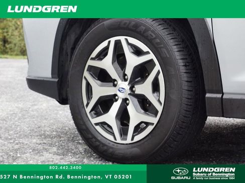 Used 2020 Subaru Forester Premium image 14