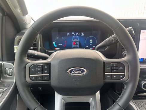 New 2026 Ford F250 Lariat w/ Black Appearance Package AWD/4WD image 29