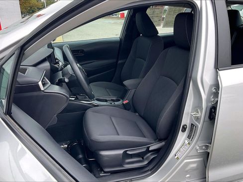 Used 2024 Toyota Corolla LE FWD image 29