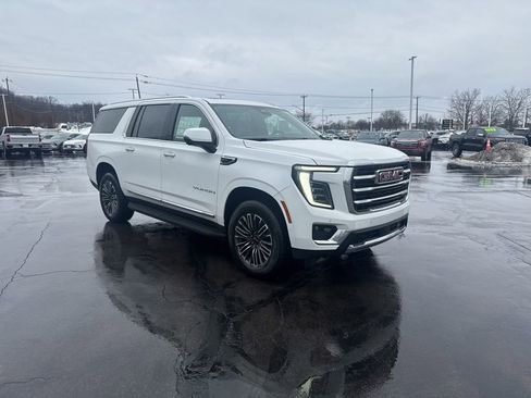 New 2026 GMC Yukon XL Elevation w/ Elevation Premium Package image 4