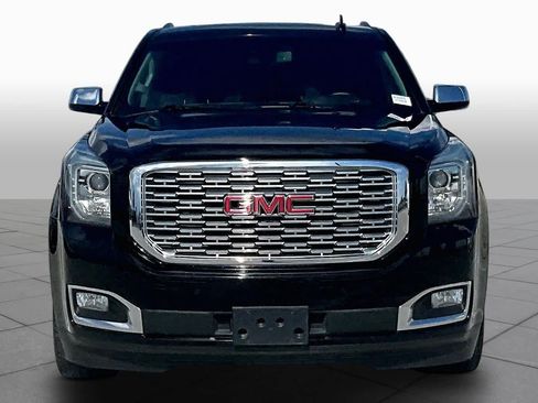Used 2018 GMC Yukon Denali w/ Denali Ultimate Package RWD image 3