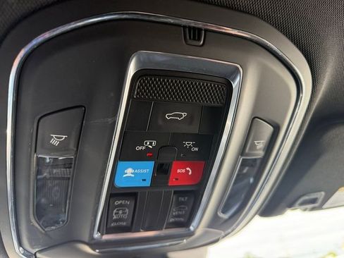 Used 2023 Jeep Grand Cherokee Altitude AWD/4WD image 24