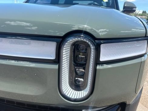 Used 2022 Rivian R1T Launch Edition AWD/4WD image 10