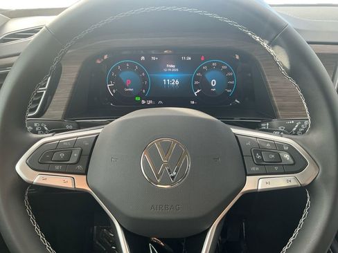 New 2026 Volkswagen Atlas SEL image 24