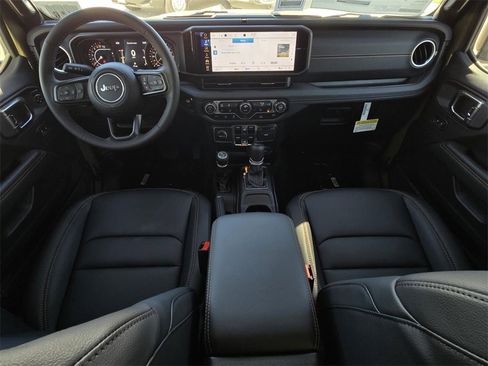 New 2025 Jeep Gladiator Sport image 15