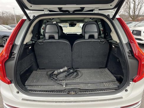 Used 2022 Volvo XC90 T8 Inscription Expression w/ Advanced Package image 12