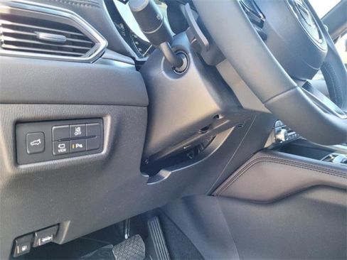 Used 2023 MAZDA CX-5 Signature image 13