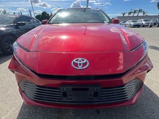 Used 2025 Toyota Camry XLE video 2