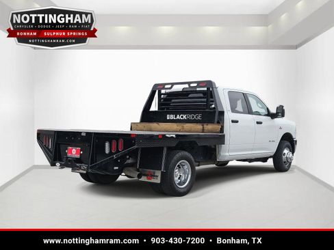 Used 2024 RAM 3500 SLT w/ Quick Order Package 2YG SLT AWD/4WD image 4