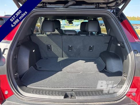 Used 2026 GMC Terrain Elevation w/ Elevation Premium Package image 10