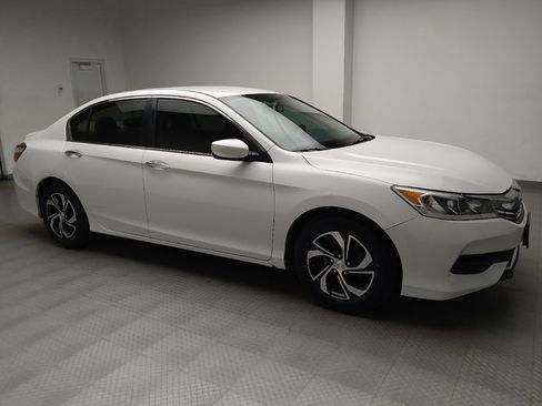 Used 2017 Honda Accord LX image 11